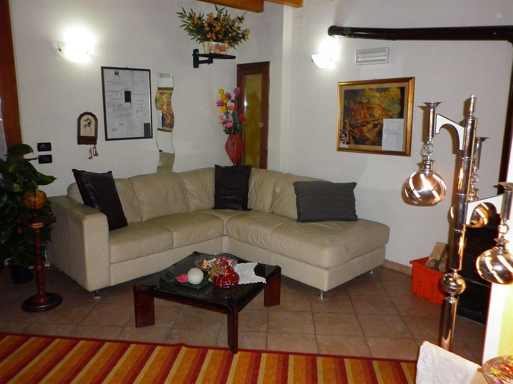 La Cascina Di Alice Bed & Breakfast Castiglione Delle Stiviere Dış mekan fotoğraf